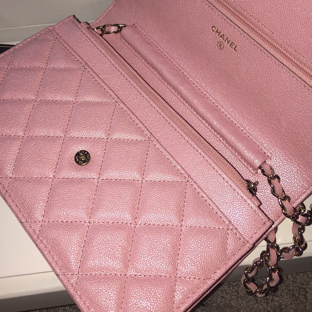 ❤️CHANEL❤️-SOLD - Picture 3 of 8